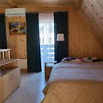Siodemkacamp Maja *