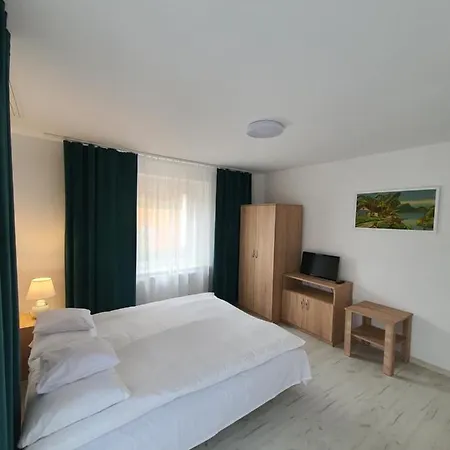 Siodemkacamp Maja Homestay Leba