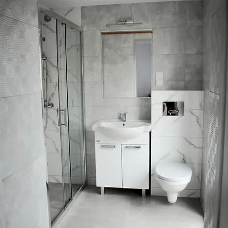 Siodemkacamp Maja Homestay Leba