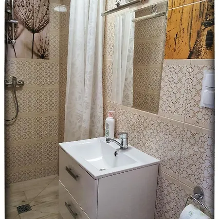 Siodemkacamp Maja Homestay