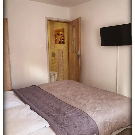 Siodemkacamp Maja Homestay
