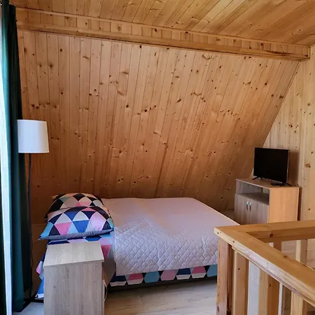 Siodemkacamp Maja Homestay Leba