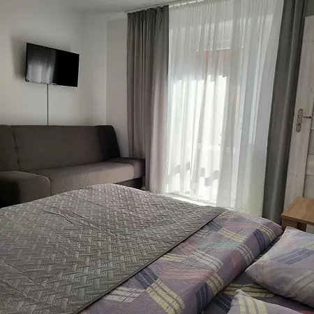 Maja Homestay Leba