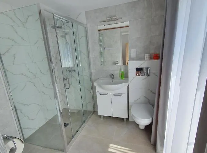 Siodemkacamp Maja Homestay